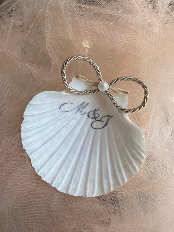 Handmade Customized Clam Shell Jewelry Dish for Beach Wedding