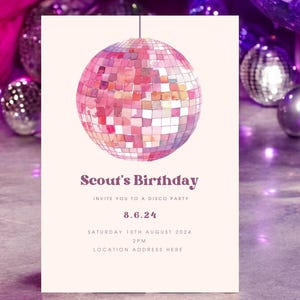 Modelo de convite de aniversário de bola de discoteca Scout | Design digital 5x7" para Canva | Cartão de convite de festa divertido