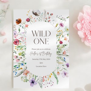 Convite Floral Wild One para Aniversário - Modelo Canva Editável - Convite para Festa de 1º Aniversário Baixe 5 x 7" e Modelo Canva para Celular