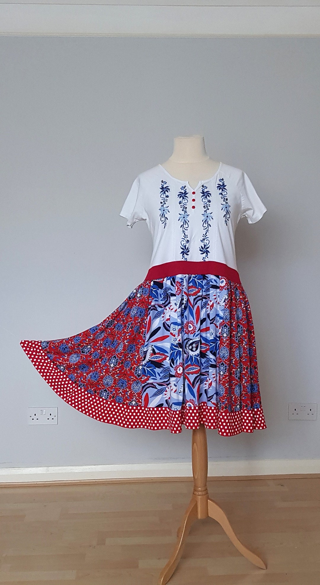 women's white western dress Women's Western Boho Lace V-neck Midi Dress DY507534 S / White