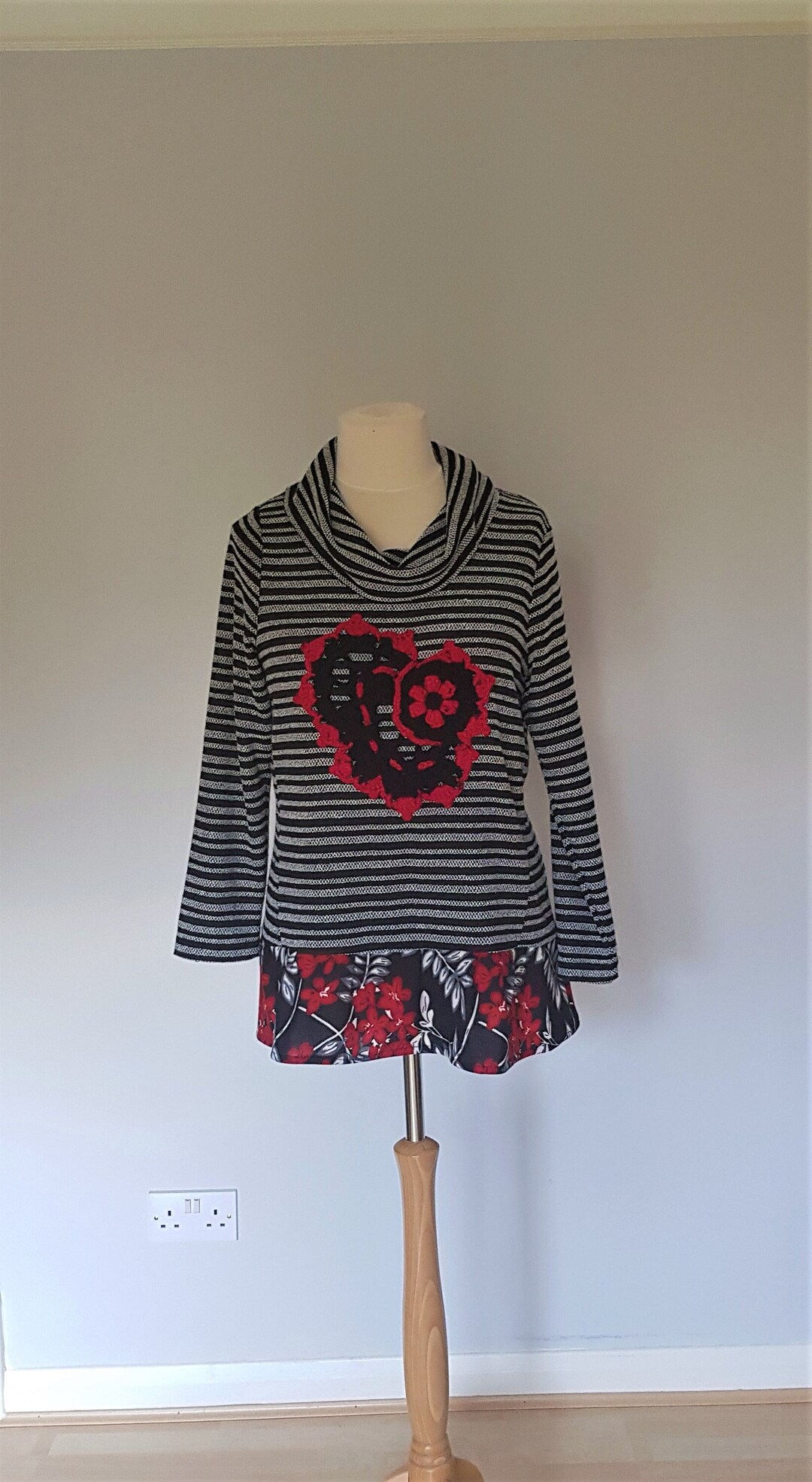 Haut Noir Et Blanc Patchwork Col