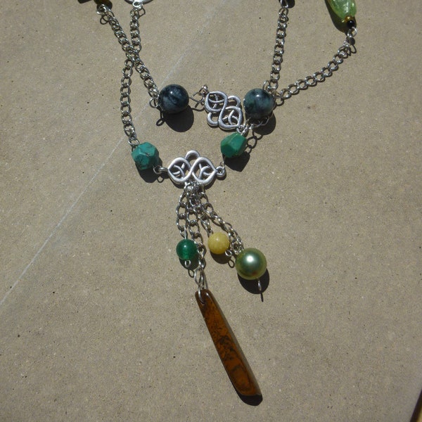 Collier sautoir pierres semi-précieuses turquoise et jade jaune et vert - Long turquoise and jade necklace - semiprecious yellow green gems