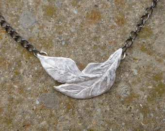 Necklace with silver pendant - leaf pattern - silver 999 - artisanal jewel - boho - unisex - eco-friendly