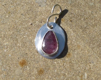 Beautiful big ruby pendant - sterling silver - real gem - unique design -