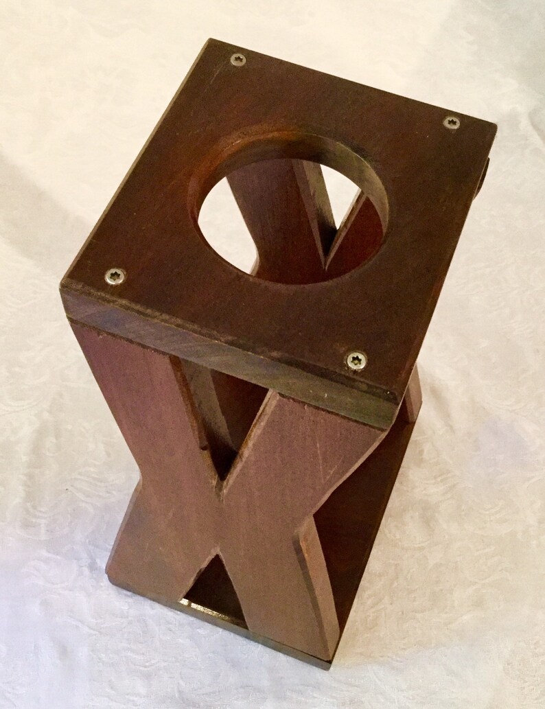 Ironwood Cartago Model Outdoor X-Press Chorreador in Ip\u00ea