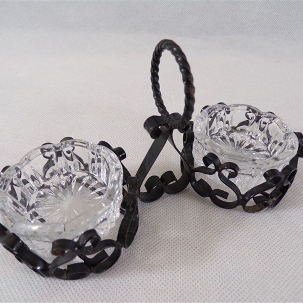 Service salt pepper vintage wrought iron and glass salt & pepper shakers vintage France vintagefr 60s retro deco