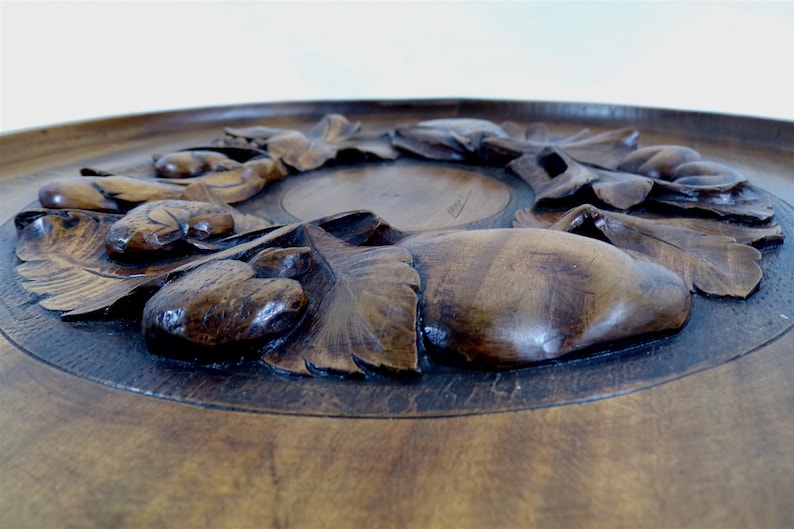 beautiful gift idea Beautiful solid walnut tray hand-carved and signed