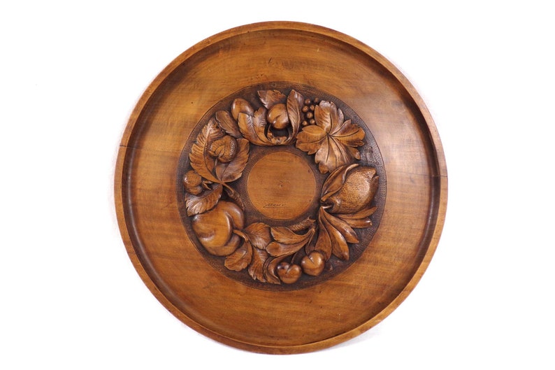 beautiful gift idea Beautiful solid walnut tray hand-carved and signed