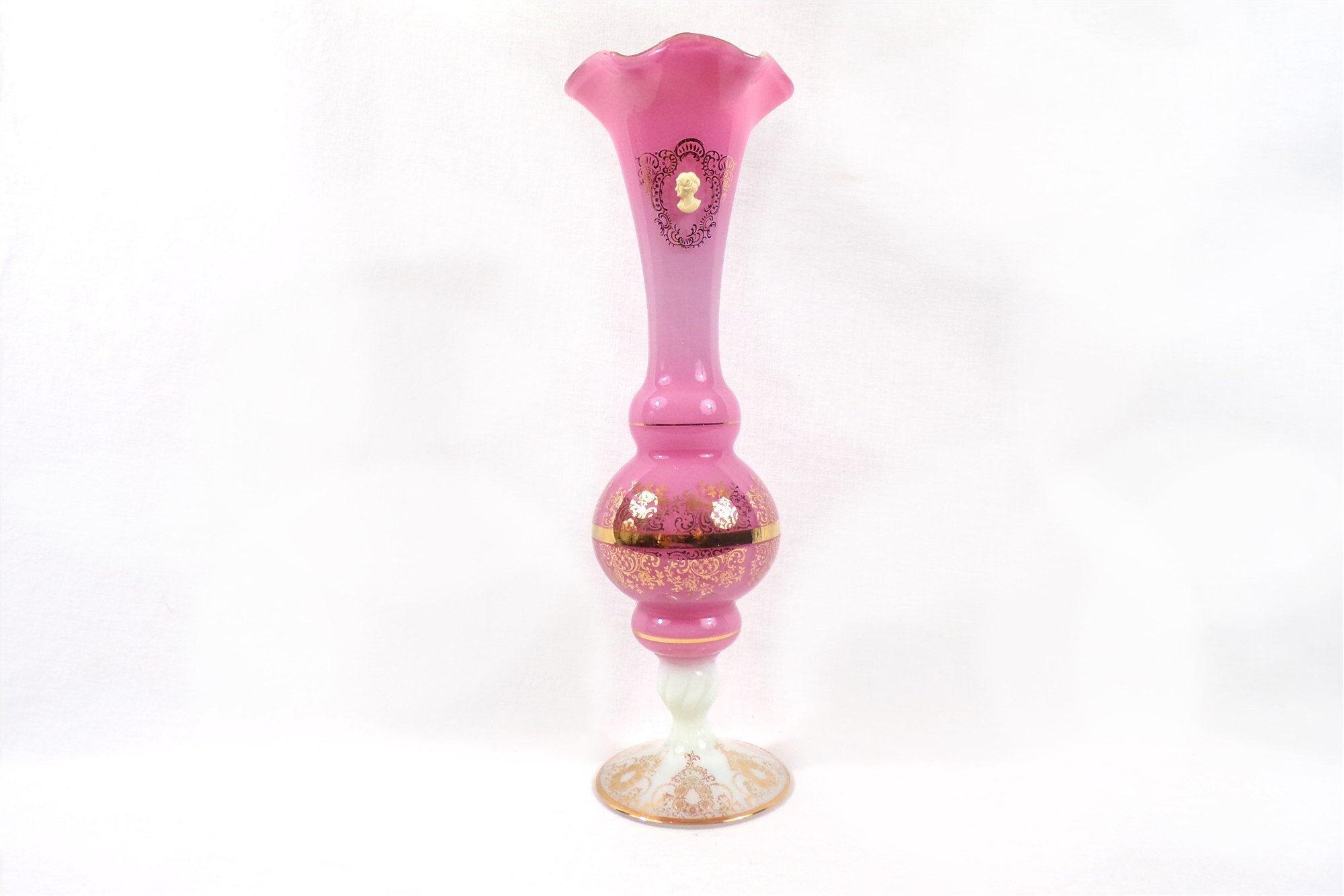 Très Grand Vintage sur Pied en Opaline Rose et Opalescente, Empoli Italy