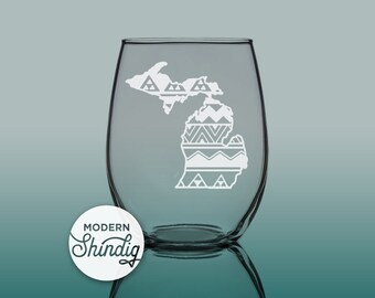 Michigan Silhouette with Aztec Pattern Etched Sandblasted Glasses, Beer and Wine Glasses, Choose Your Glass, Deeply Engravedm Michigan Glass