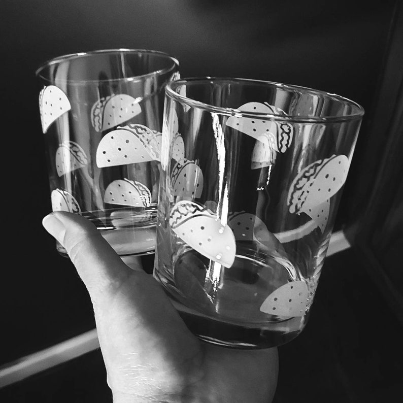 Taco whiskey glasses, Cinco De Mayo, Fiesta, sandblasted rocks glass, Tacos Etched in the round, Taco Party image 4