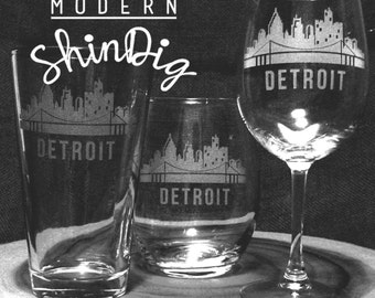 Etch Sandblasted Detroit Glass - Sandblasted Detroit Pint Glass - Detroit Wine Glass - Detroit Beer Mug - Detroit Skyline Etched Permanently