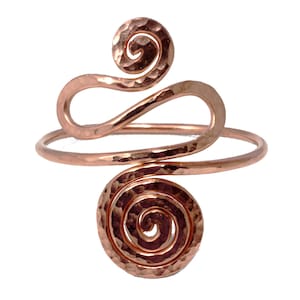 Woman&#39;s Copper Arm Cuff Hand Hammered, Spiral Design, Egyptian Goddess