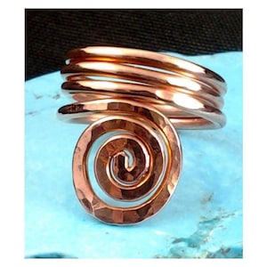 Women&#39;s spiral copper thumb ring, hand hammered copper waves ring, textured ring, healing copper rings, thumb ring, midi ring, celtic ring