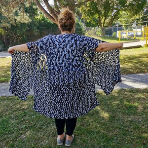 Crochet Kimono Vest, Shells & Diamonds Ruana, Oversized Cardigan (XL-6XL), Statement Accessory