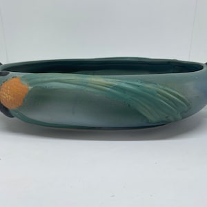 Reproduction Roseville Pottery Pinecone Planter Or Center Piece Bowl In The Color Blue