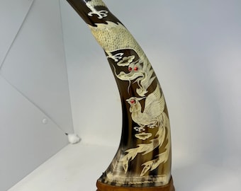 迫力の龍彫刻水牛の角 Amazon.co.jp: 水牛の角の工芸品 龍 鳥が描かれてます : ホーム＆キッチン