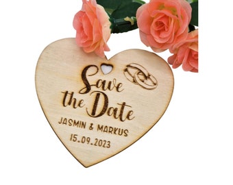 Save the Date Hochzeitseinladungen graviert Herzen Einladungskarten aus Holz in Herzform mit personalisierter Gravur