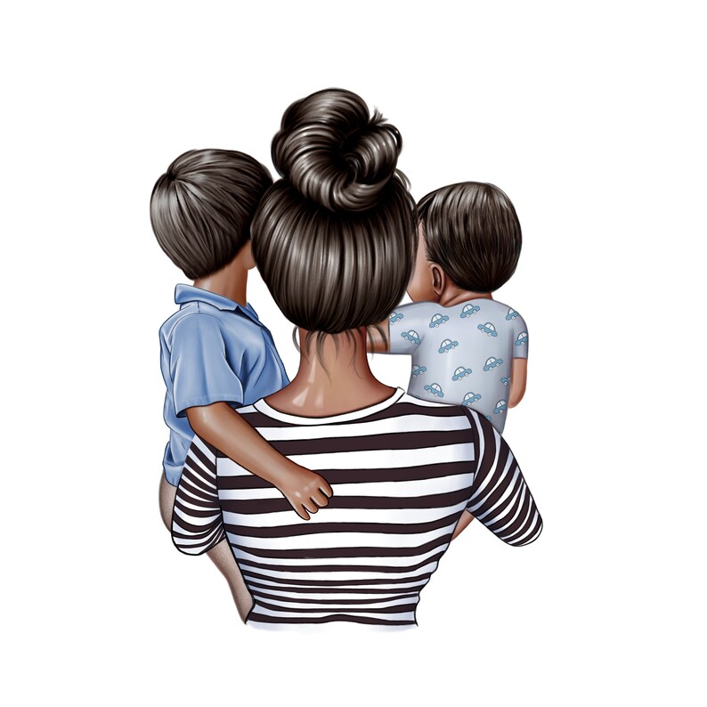 Puede incluir: Una mujer con el pelo oscuro recogido en un mo&ntilde;o sostiene a dos ni&ntilde;os, uno en cada cadera. La mujer lleva una camisa de rayas blancas y negras. Los ni&ntilde;os llevan camisas azules con diferentes patrones.
