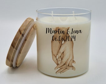 Personalisierte Kerze im Glas Paar Hand in Hand Geschenk zur Hochzeit mit Wunschnamen und Datum