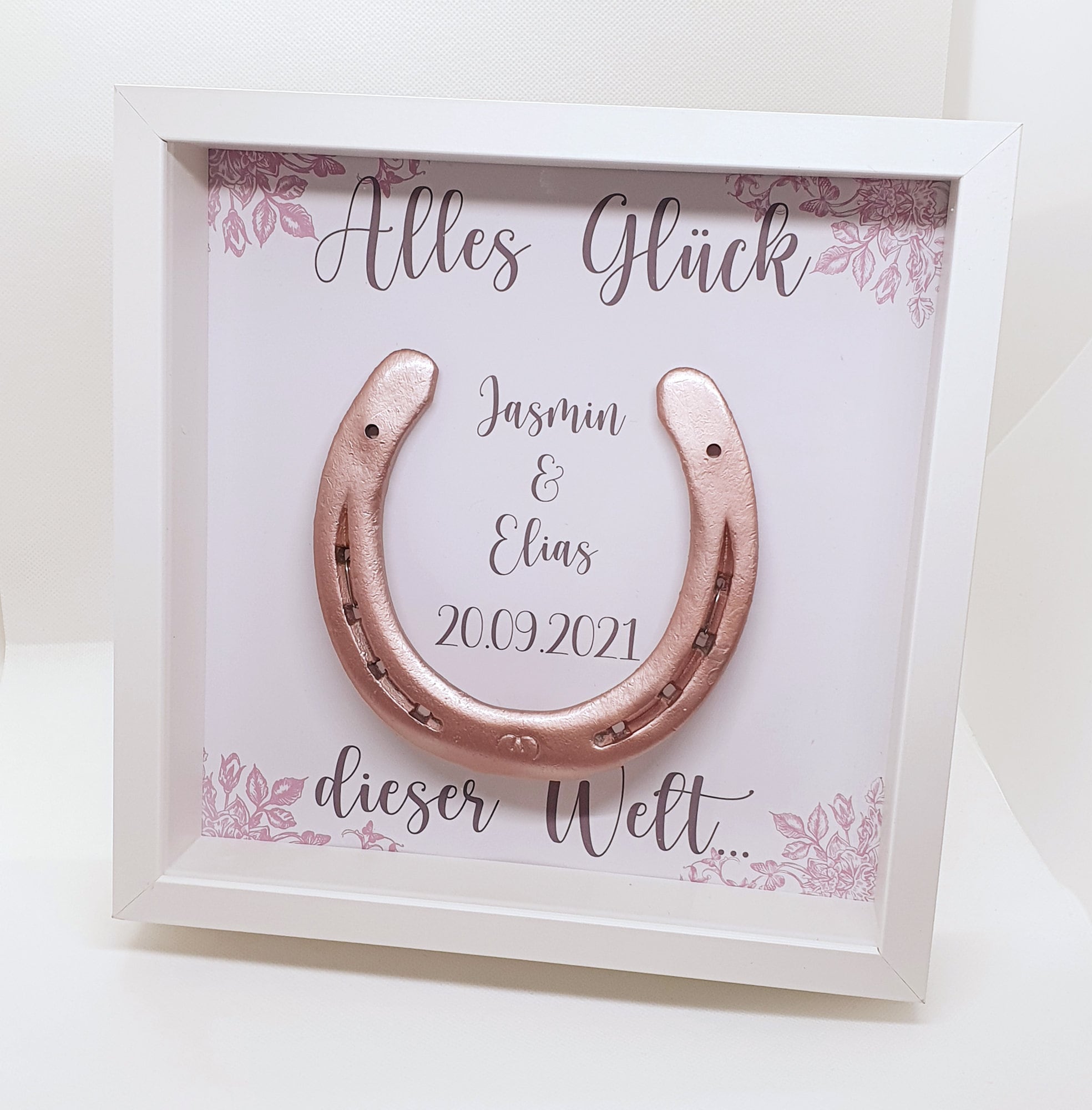 Hufeisen im Bilderrahmen: A Lucky Charm to Draw!