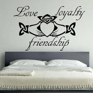 Wall decal Claddagh Ring wall sticker Love 60 colors image 1