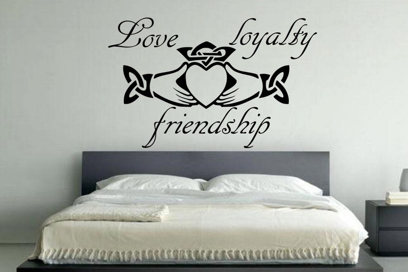 Wall decal Claddagh Ring wall sticker Love 60 colors image 1