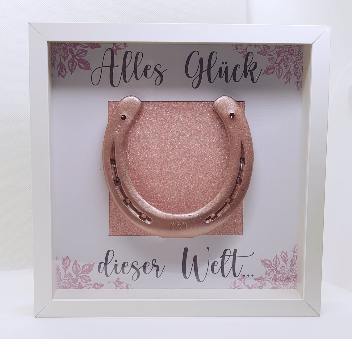 Hufeisen im Bilderrahmen: A Lucky Charm to Draw!