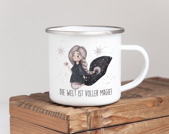 Emaille Tasse mit Motiv und Spruch Die Welt ist voller Magie Tasse bedruckter Kaffeebecher mit Spruch shabby chic