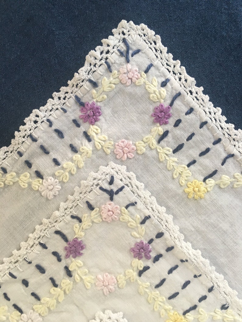 Lot of 4 Spring Time Linens Cloth Napkins Linen Doilies Hand Crocheted Lace Border Floral Design Housewarming Gift Hand Embroidered Napkins
