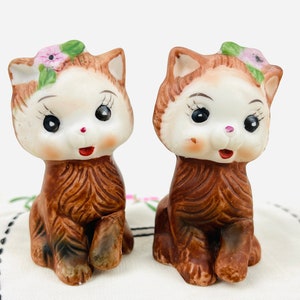 Vintage Anthropomorphic Kittens Kitschy Salt and Pepper Shakers Set of 2 Brown Kitty Cat Figurines