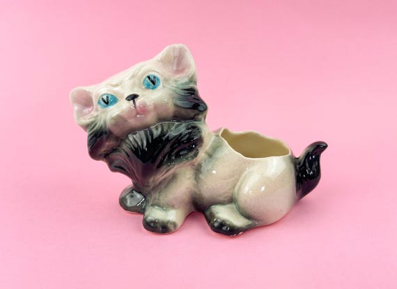 Vintage Ceramic Cat Planter – 6.5" Long – Blue Eyes – Mid Century Kitsch Planter – Glazed Pottery Kitty