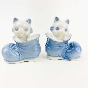 Vintage Salt and Pepper Shakers Kittens In Boots Wales Japan
