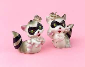 Vintage Anthropomorphic Raccoons Salt and Pepper shakers Ceramic Kitschy mid century decor - Made in Japan