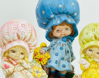 Vtg 1970's Flower Girl in Bonnet Ceramic Figurine, Cute