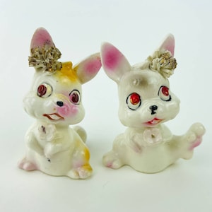 Vintage Anthropomorphic Bunny Rabbit Salt and Pepper Shakers Set