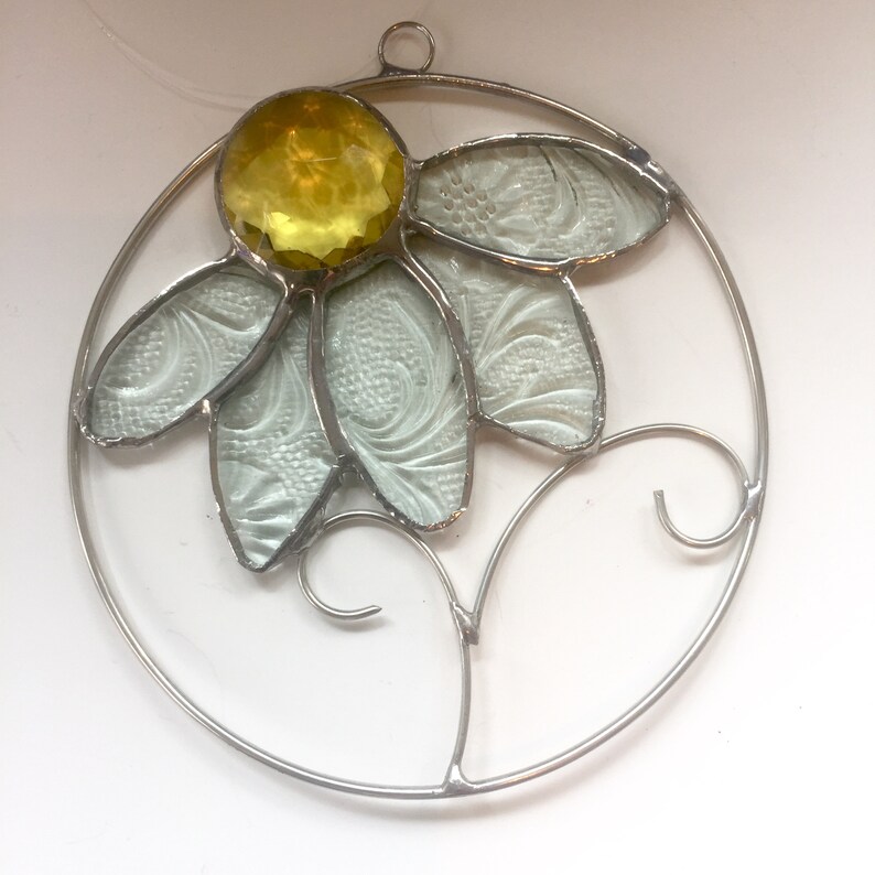 Handmade DAISY Suncatcher Summer Bliss Cottage Window Stained Glass Teacher Gift Housewarming Hostess Gift Window Ornament