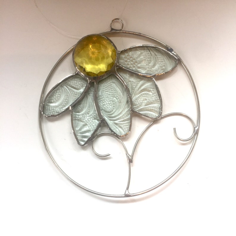 Handmade DAISY Suncatcher Summer Bliss Cottage Window Stained Glass Teacher Gift Housewarming Hostess Gift Window Ornament