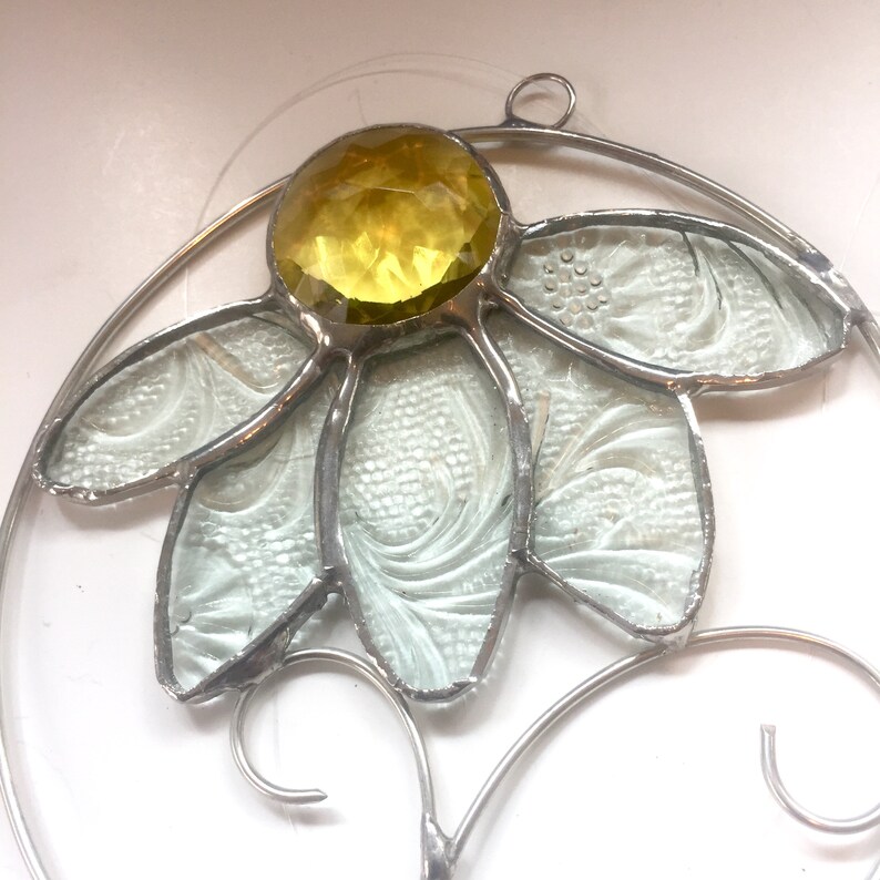 Handmade DAISY Suncatcher Summer Bliss Cottage Window Stained Glass Teacher Gift Housewarming Hostess Gift Window Ornament