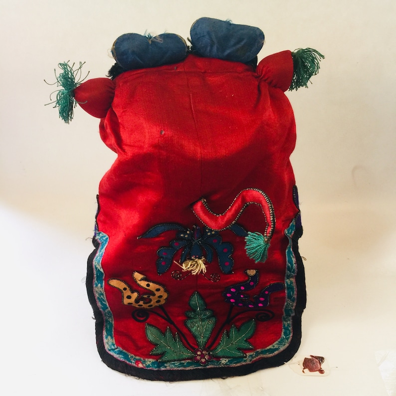 Lunar New Year Chinese Textile Art Early Republican Late Qing Antique Embroidered Silk New Baby Gift Child/'s TIGER Wind Hat