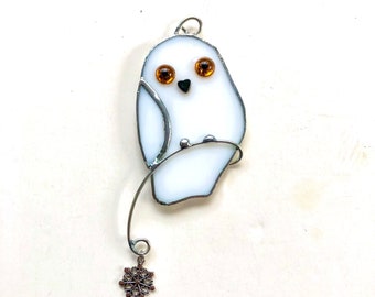 LITTLE SNOWY OWL - Suncatcher - Window Decor - Nurery Window - Wise Owl - Teacher Gift - House Warming - Hanging Owl Ornament