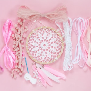 Kit acchiappasogni fai da te, kit acchiappasogni, Kit fai da te, kit artigianale per ragazze, kit acchiappasogni rosa, attività bomboniera di compleanno