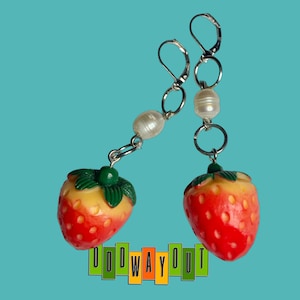 Strawberry & Pearl Earrings – Cottagecore Dangle Earrings, Freshwater Pearls, Hypoallergenic Stainless Steel Hooks, Nature-Inspired