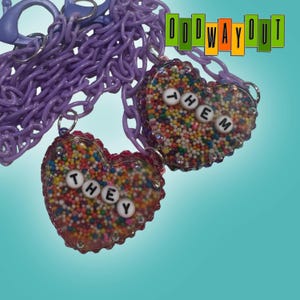 Collar de diamantes de imitación, joyería con pronombres queer y transgénero para una autoexpresión audaz