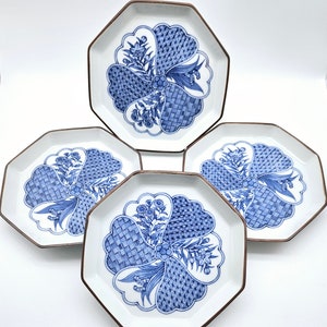 Four Vintage Japanese Porcelain Blue & White Floral Signed Footed Plates Imari Style, Excellent Condition, Free Shipping