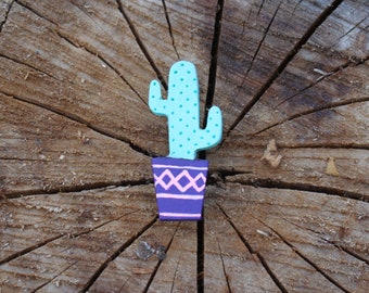 Cactus brooch