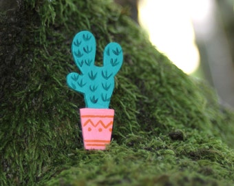 Cactus brooch