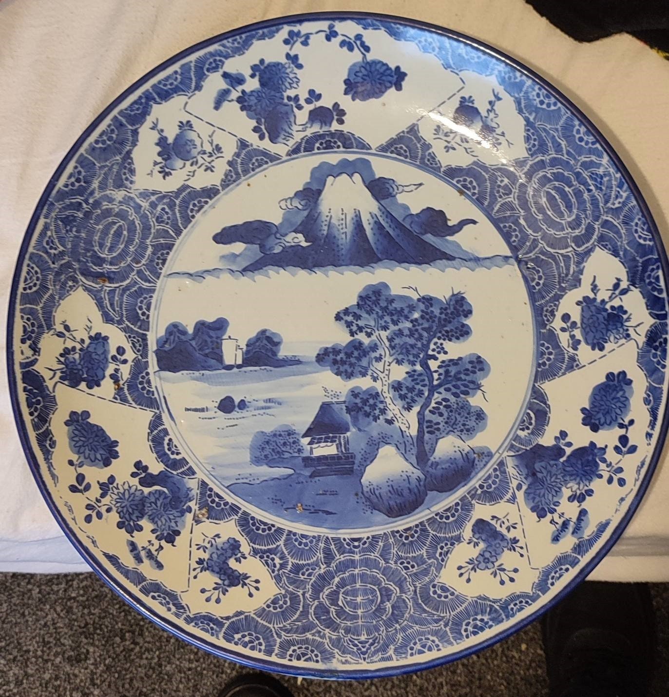 【 骨董 富士松浪図皿 】　青白磁　影青　　極美　　J0426F 高麗青磁 象嵌三島魚文高足皿 – Celadon Stem Plate | 陶磁