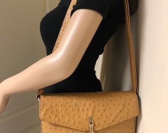 Lederer De Paris Vintage Ostrich Pebble Accordion Leather Crossbody 1960&#39;s Shoulder Handbag