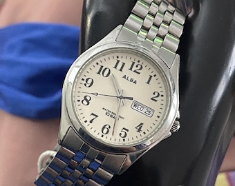 U203 Seiko Quartz Day Date W/ Stretch Band - Ref 7N43 - 0AM0